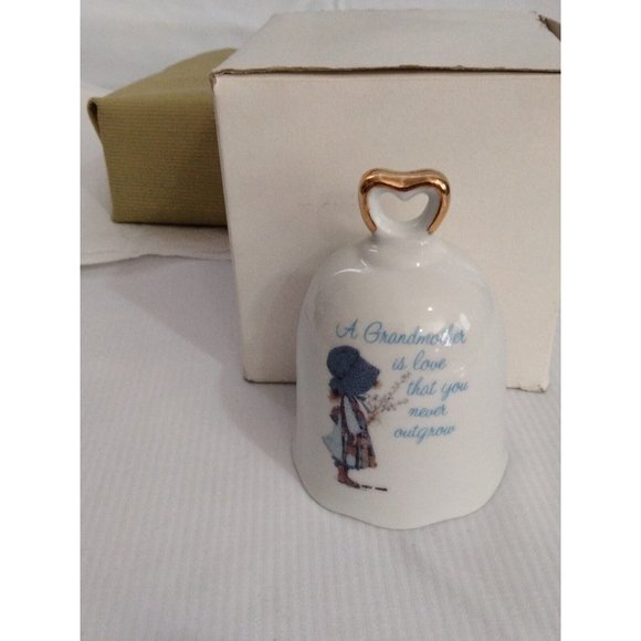Designer Collection A Grandparent Remembrance Vintage Blu Girl Fine Porcelain - Picture 3 of 3